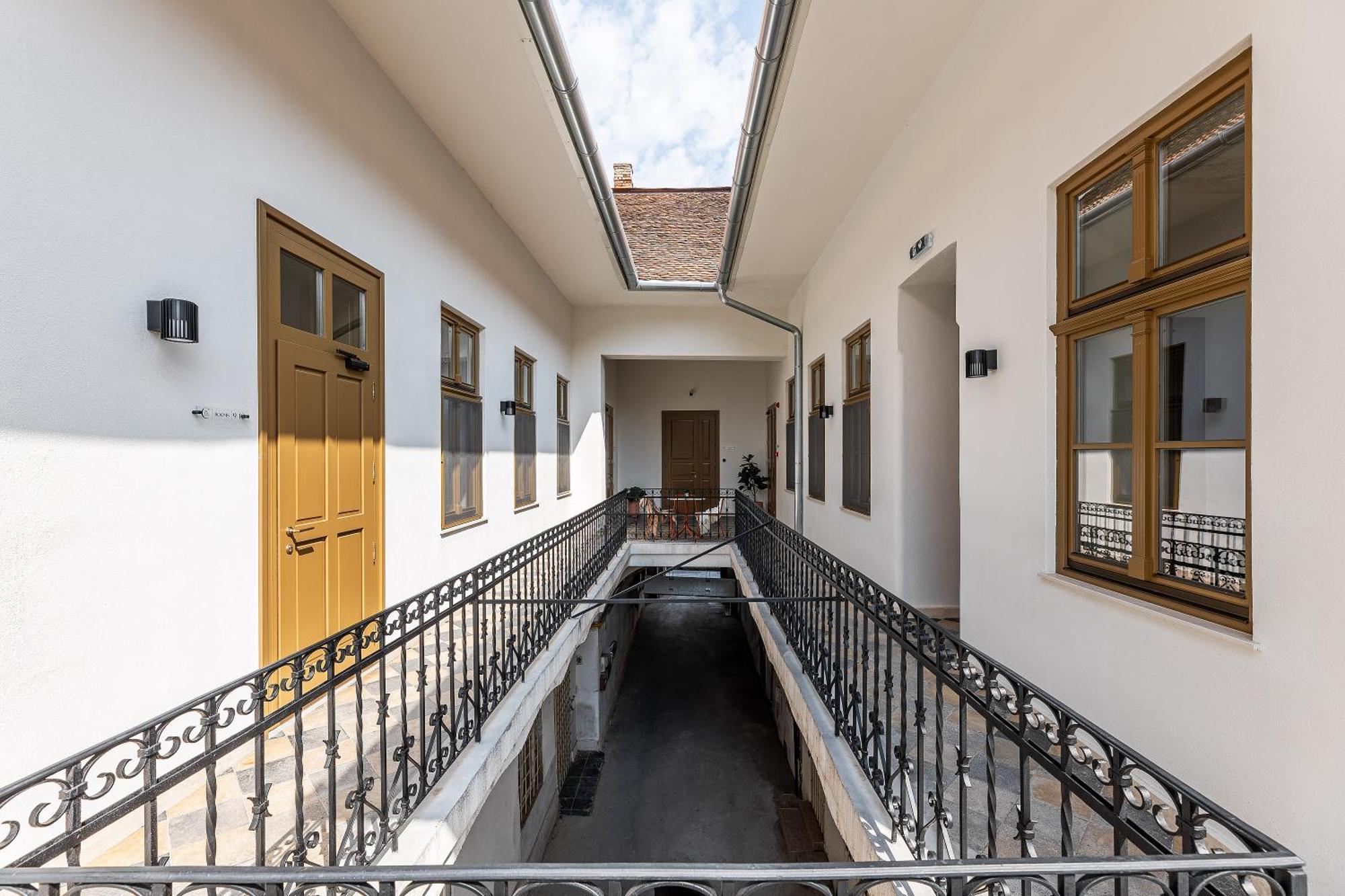 Catalog Boutique Rooms Cluj-Napoca Exterior foto